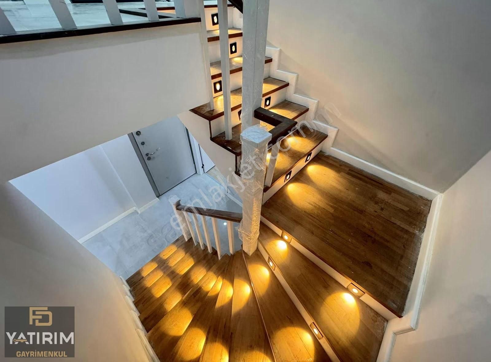 Bayramoğlu Merkezde Asansörlü Lüx 4+1 235 M2 Çatı Dubleks - Görsel 28