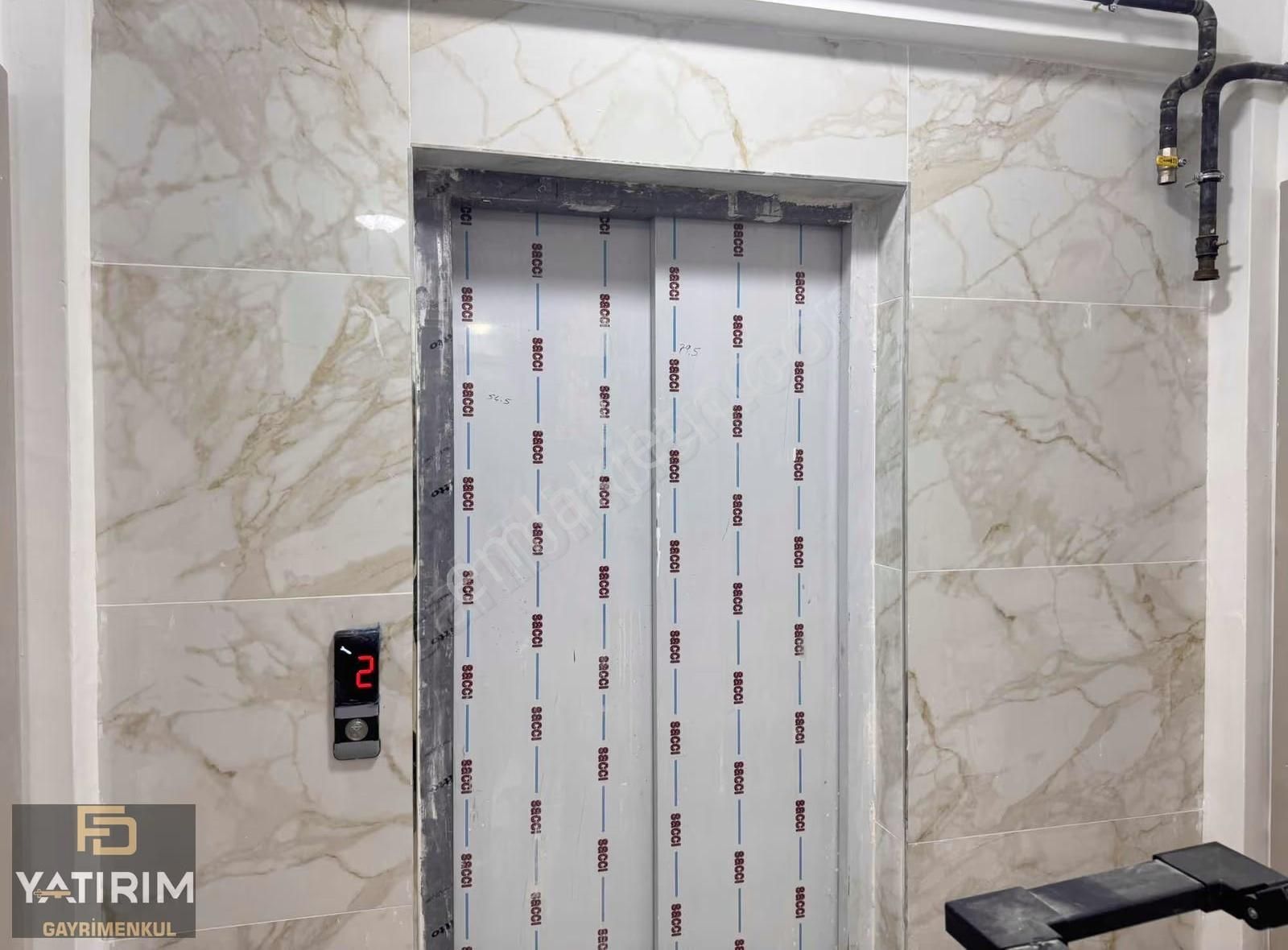 Bayramoğlu Merkezde Asansörlü Lüx 4+1 235 M2 Çatı Dubleks - Görsel 23