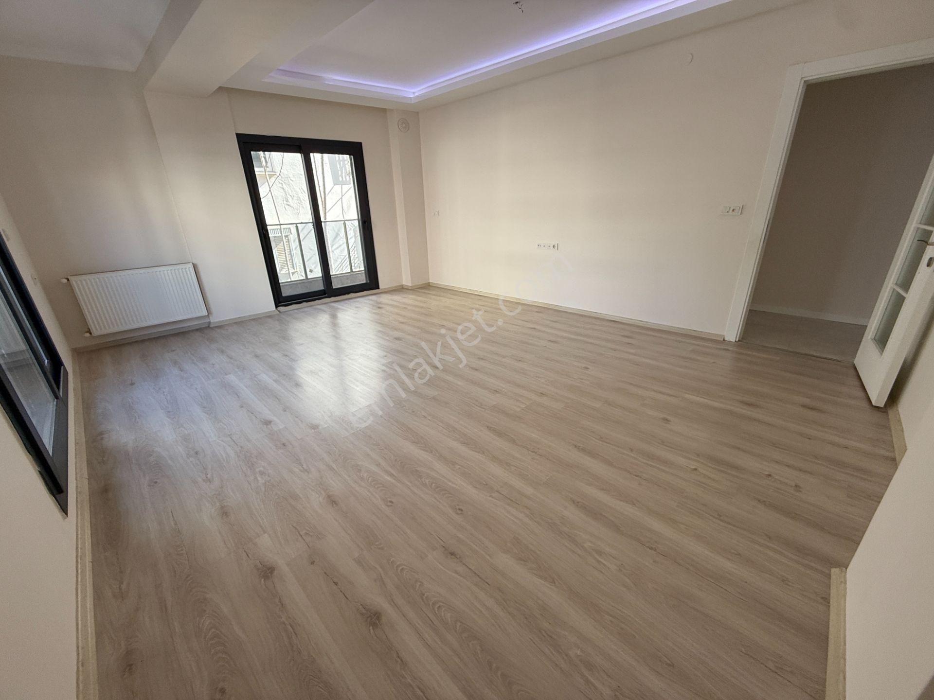 Bostanlı Kiralık 3+1 Daire Ara Kat Otoparklı Genç Bina - Görsel 5