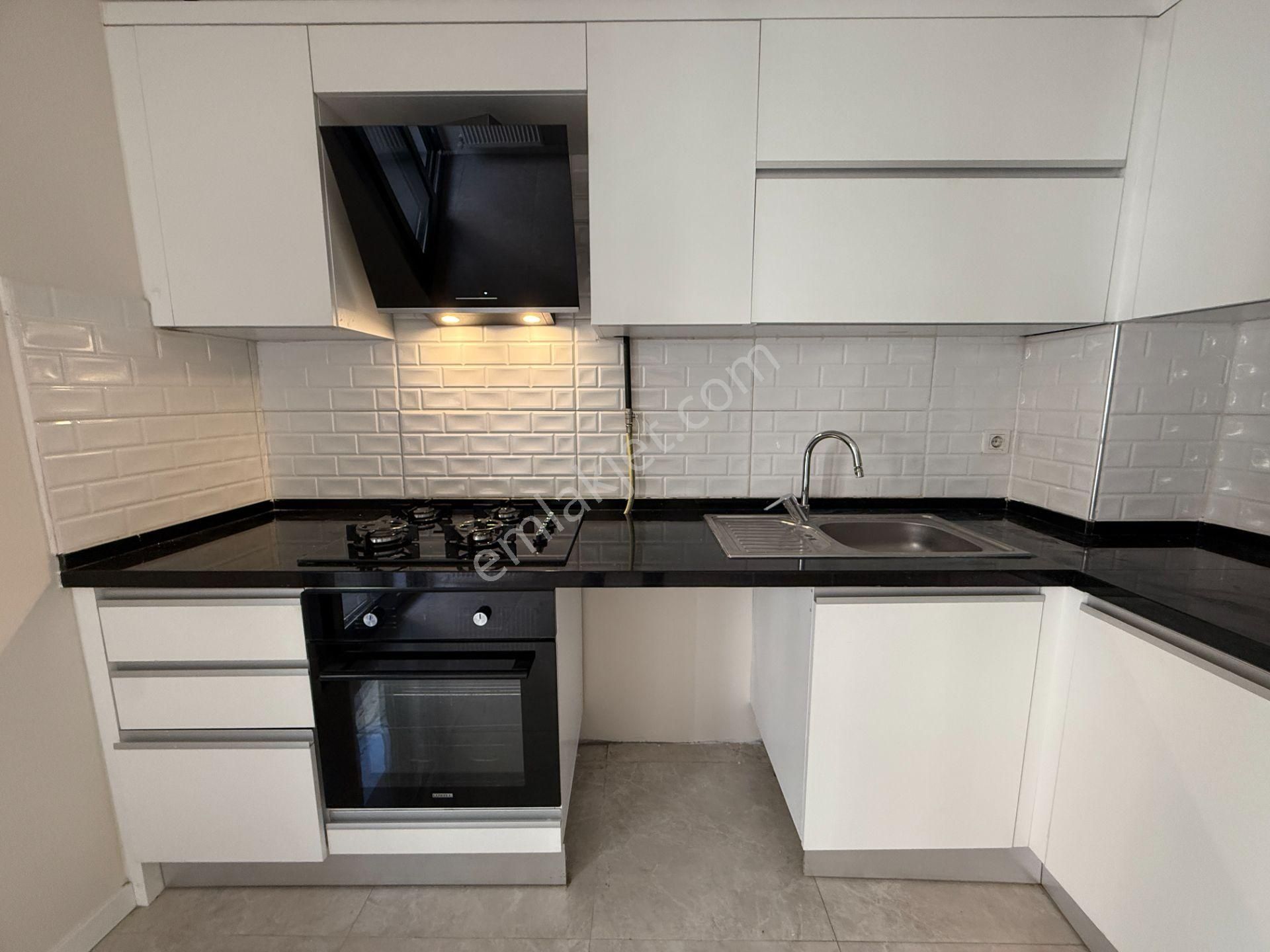 Bostanlı Kiralık 3+1 Daire Ara Kat Otoparklı Genç Bina - Görsel 10