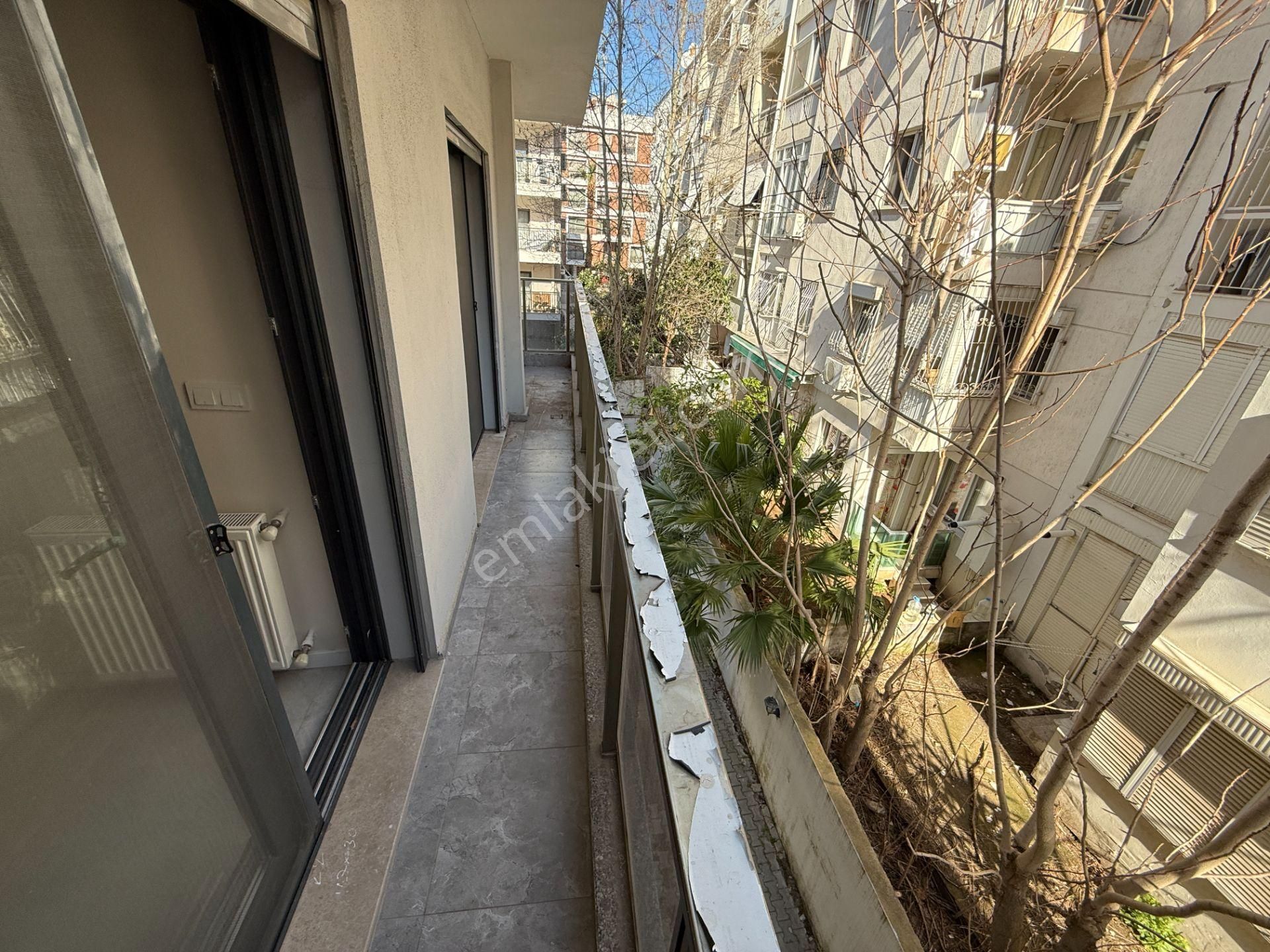 Bostanlı Kiralık 3+1 Daire Ara Kat Otoparklı Genç Bina - Görsel 11