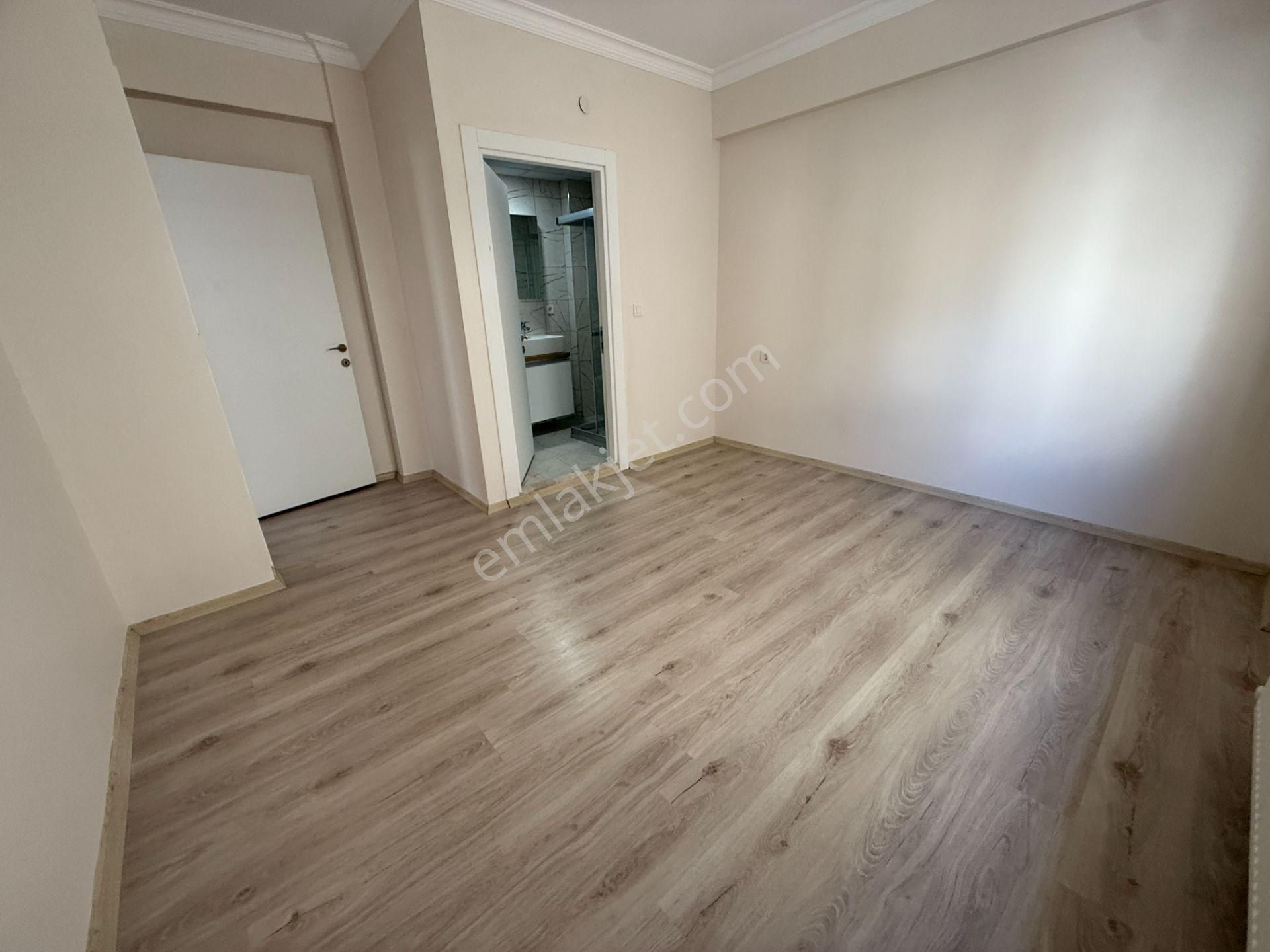 Bostanlı Kiralık 3+1 Daire Ara Kat Otoparklı Genç Bina - Görsel 17