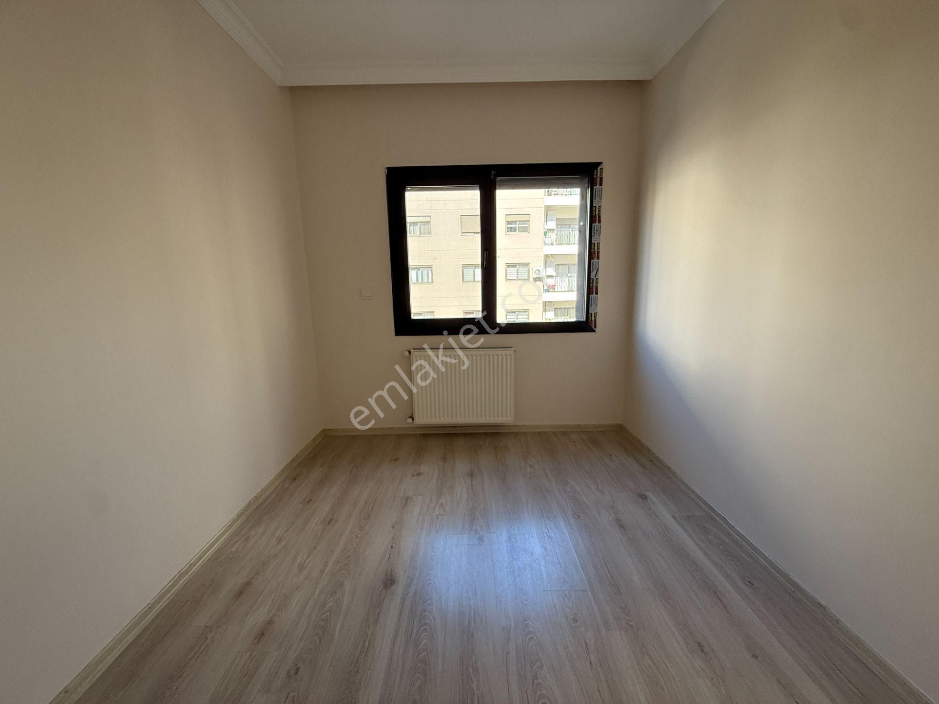 Bostanlı Kiralık 3+1 Daire Ara Kat Otoparklı Genç Bina - Görsel 23