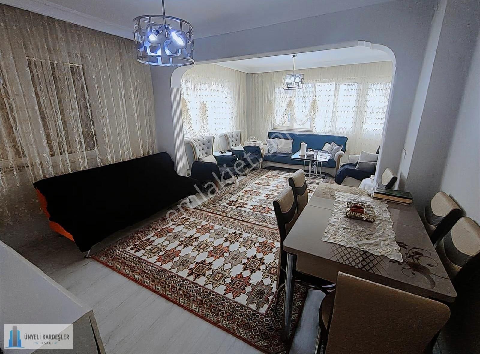 Saltak Caddesi'nde 2+1 İçi Tadilatlı Daire - Görsel 23