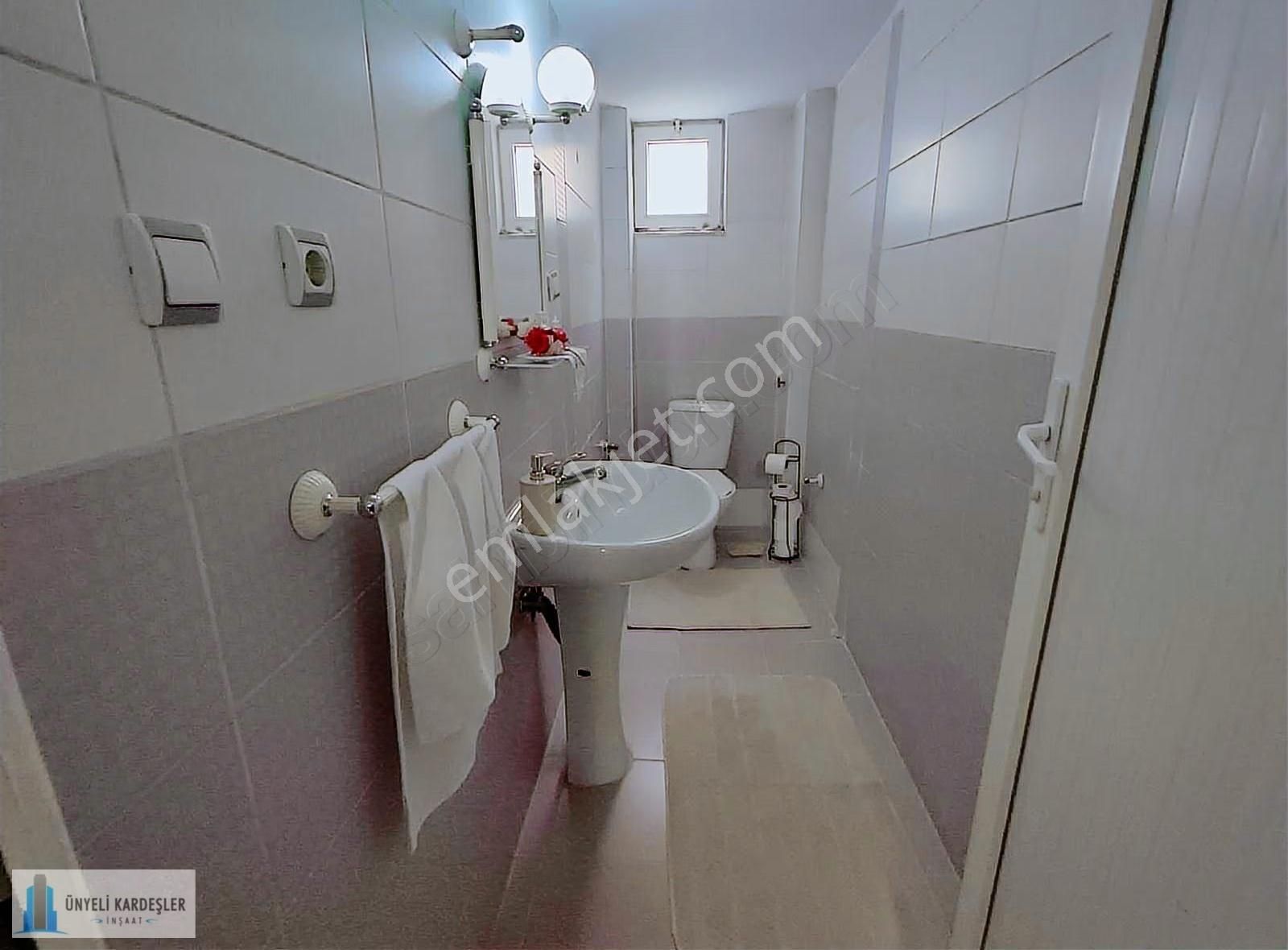 Saltak Caddesi'nde 2+1 İçi Tadilatlı Daire - Görsel 9