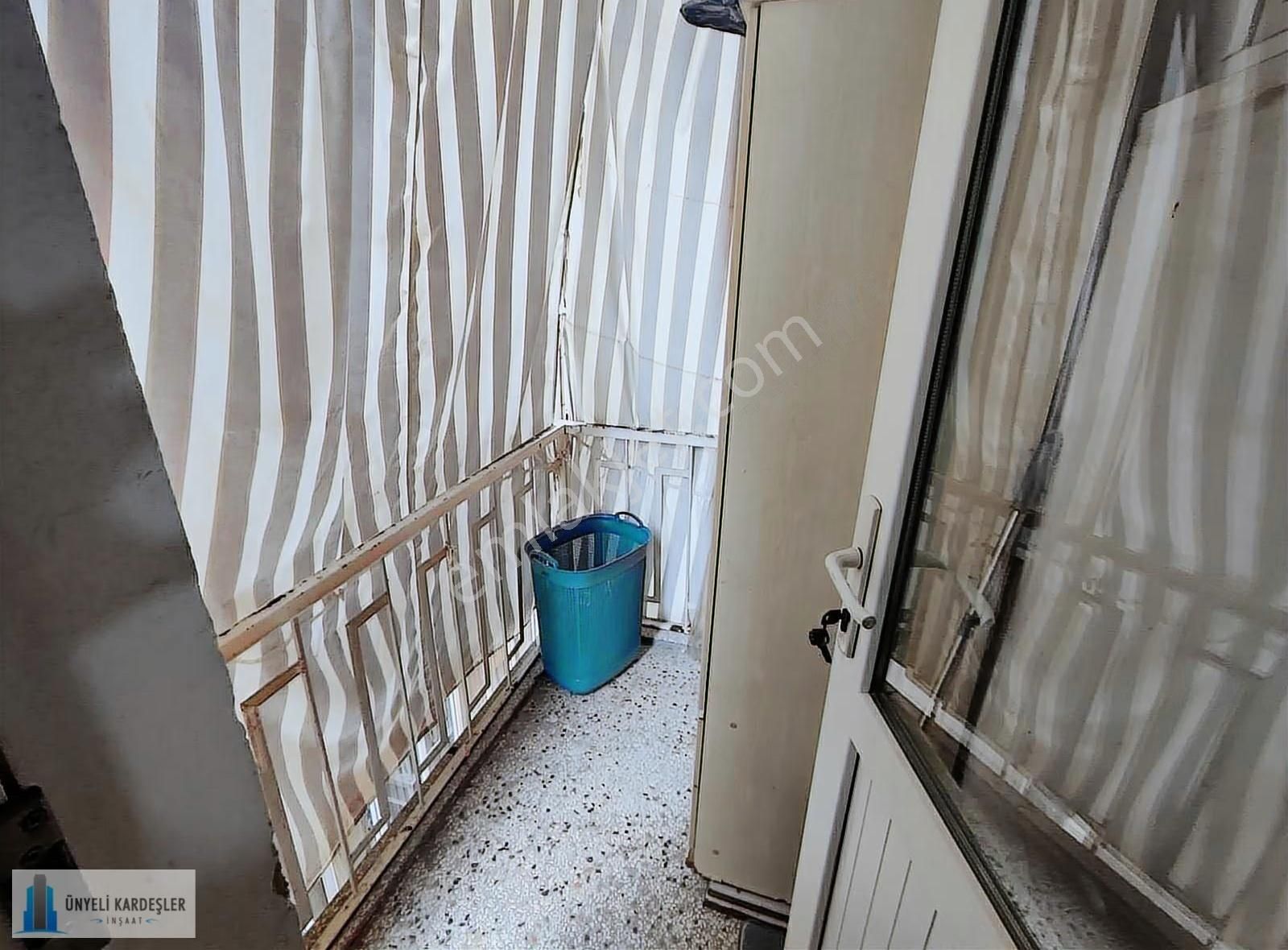 Saltak Caddesi'nde 2+1 İçi Tadilatlı Daire - Görsel 11