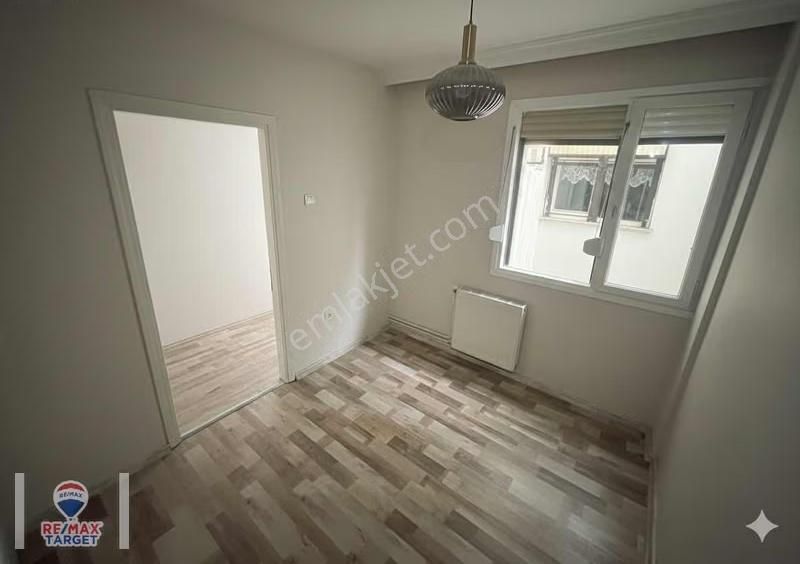 Girne Caddesı Üzerınde 2+1 Kılerlı Kıralık Daıre - Görsel 2