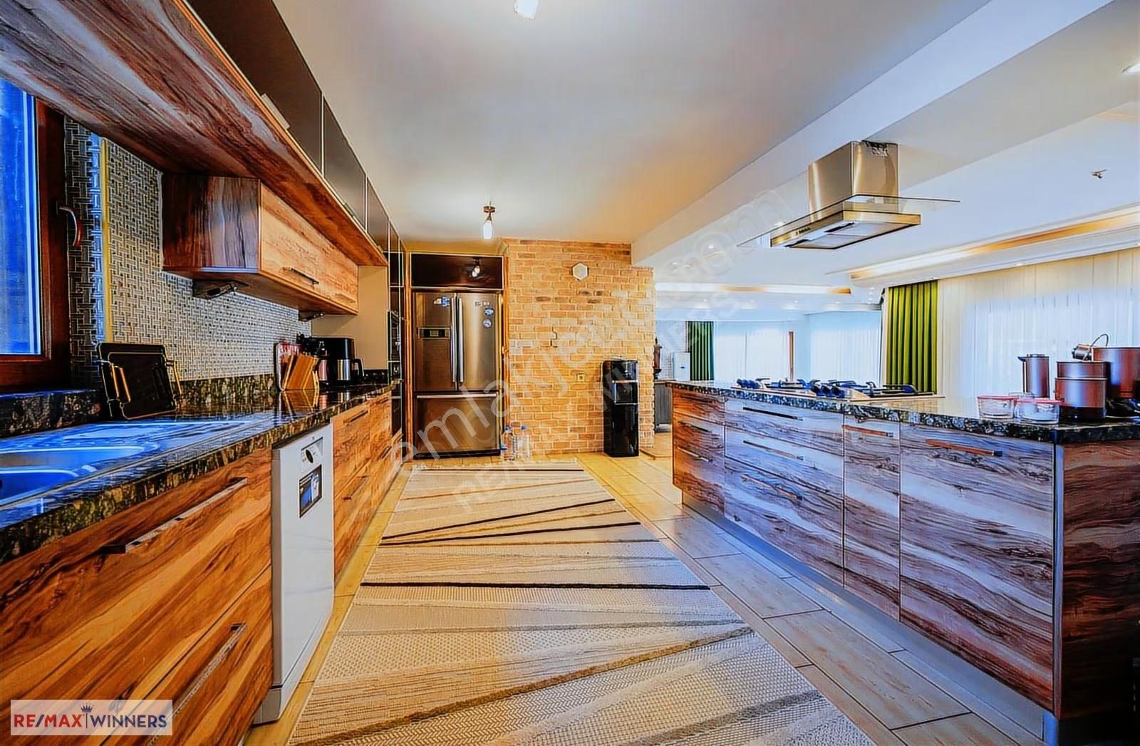 Duacı'da 890 M² Arsa İçinde Satılık Lüks 7+1 Villa - Görsel 9