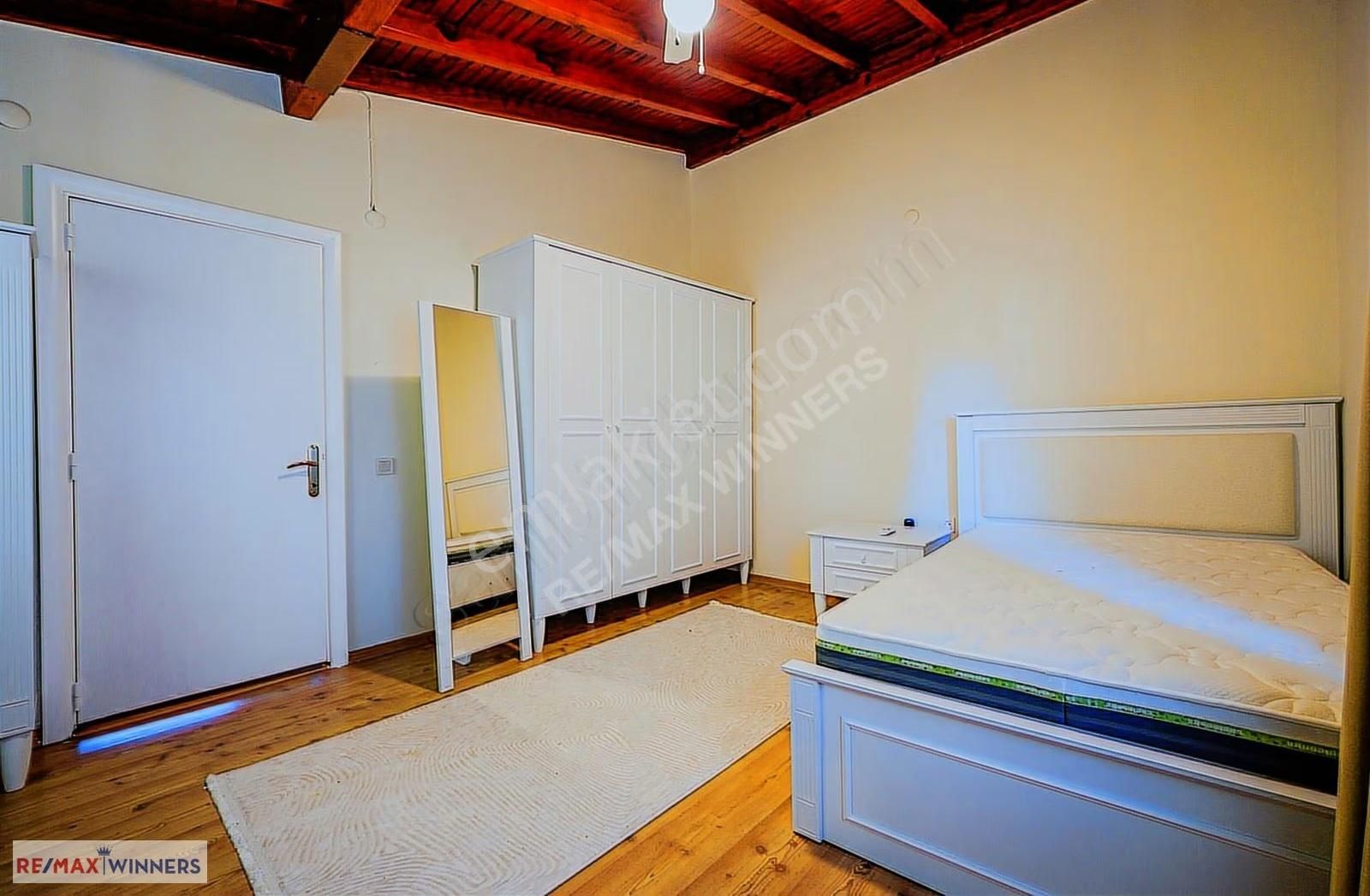 Duacı'da 890 M² Arsa İçinde Satılık Lüks 7+1 Villa - Görsel 7