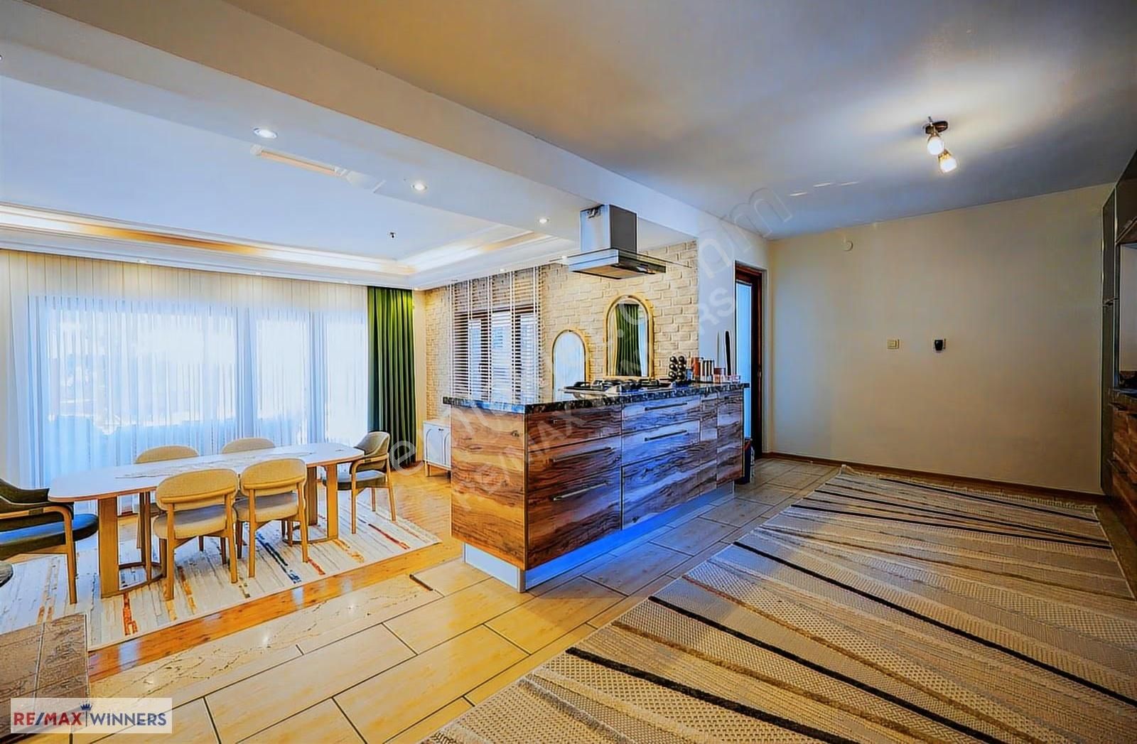 Duacı'da 890 M² Arsa İçinde Satılık Lüks 7+1 Villa - Görsel 12