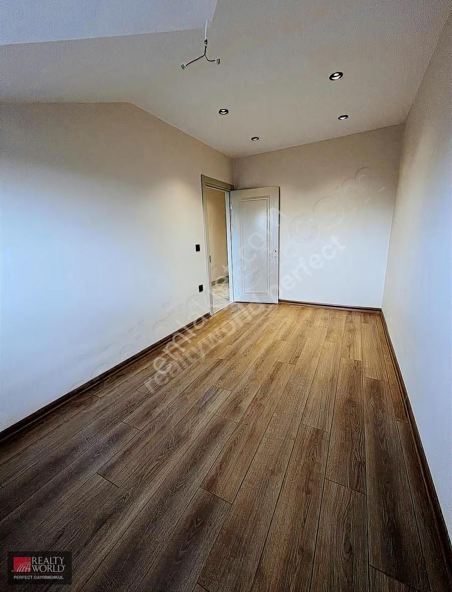 Madende Kapalı Otoparklı Asansörlü Yeni Binada 3+1 Çatı Dublexi - Görsel 20