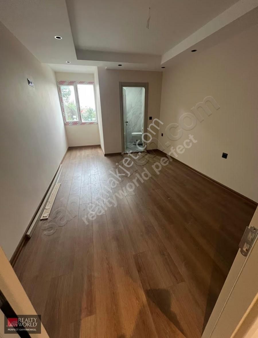 Madende Kapalı Otoparklı Asansörlü Yeni Binada 3+1 Çatı Dublexi - Görsel 2