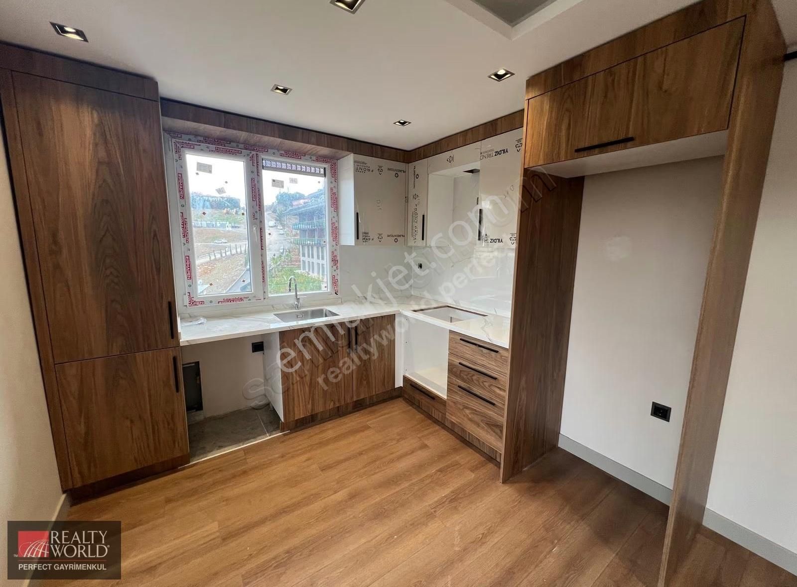 Madende Kapalı Otoparklı Asansörlü Yeni Binada 3+1 Çatı Dublexi - Görsel 13