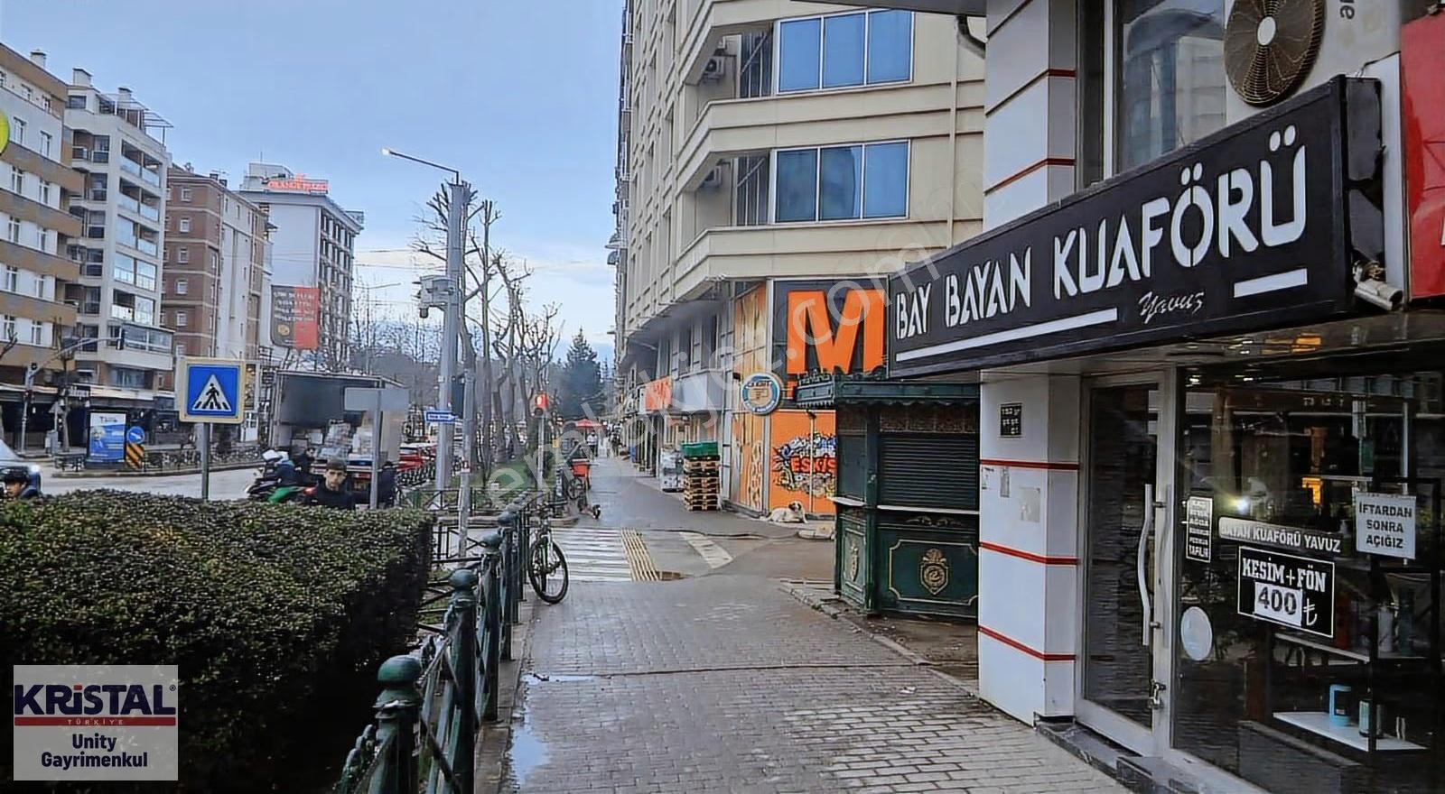 Üniversite Caddesinde Satılık Köşebaşı Fırsat Dükkan - Görsel 8