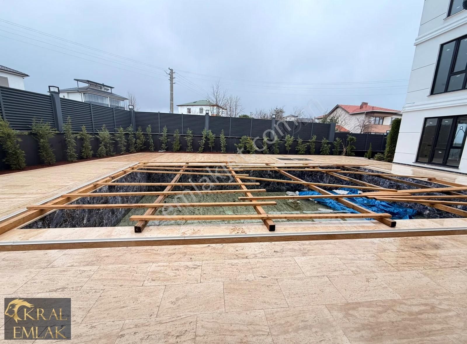 Akçakocanın Havuzlu Tek Akllı Binasında Satılık 1+1 Daireler - Görsel 16