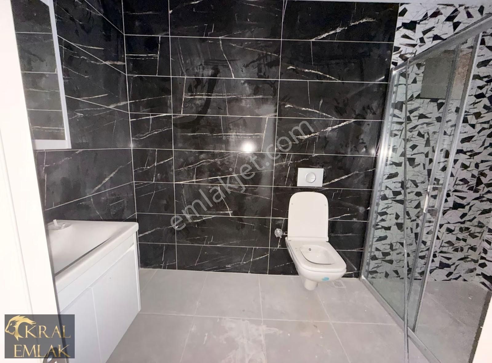 Akçakocanın Havuzlu Tek Akllı Binasında Satılık 1+1 Daireler - Görsel 13