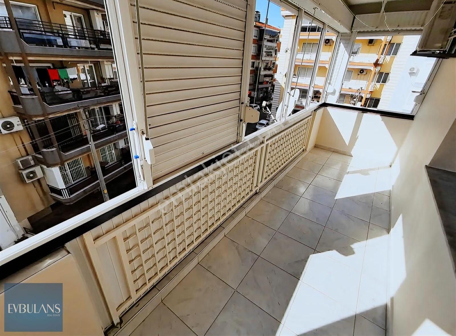 Nergiz Çarşı Ve Girne Caddesi Yanı Ara Kat Asansörlü Bina 3+1 - Görsel 15