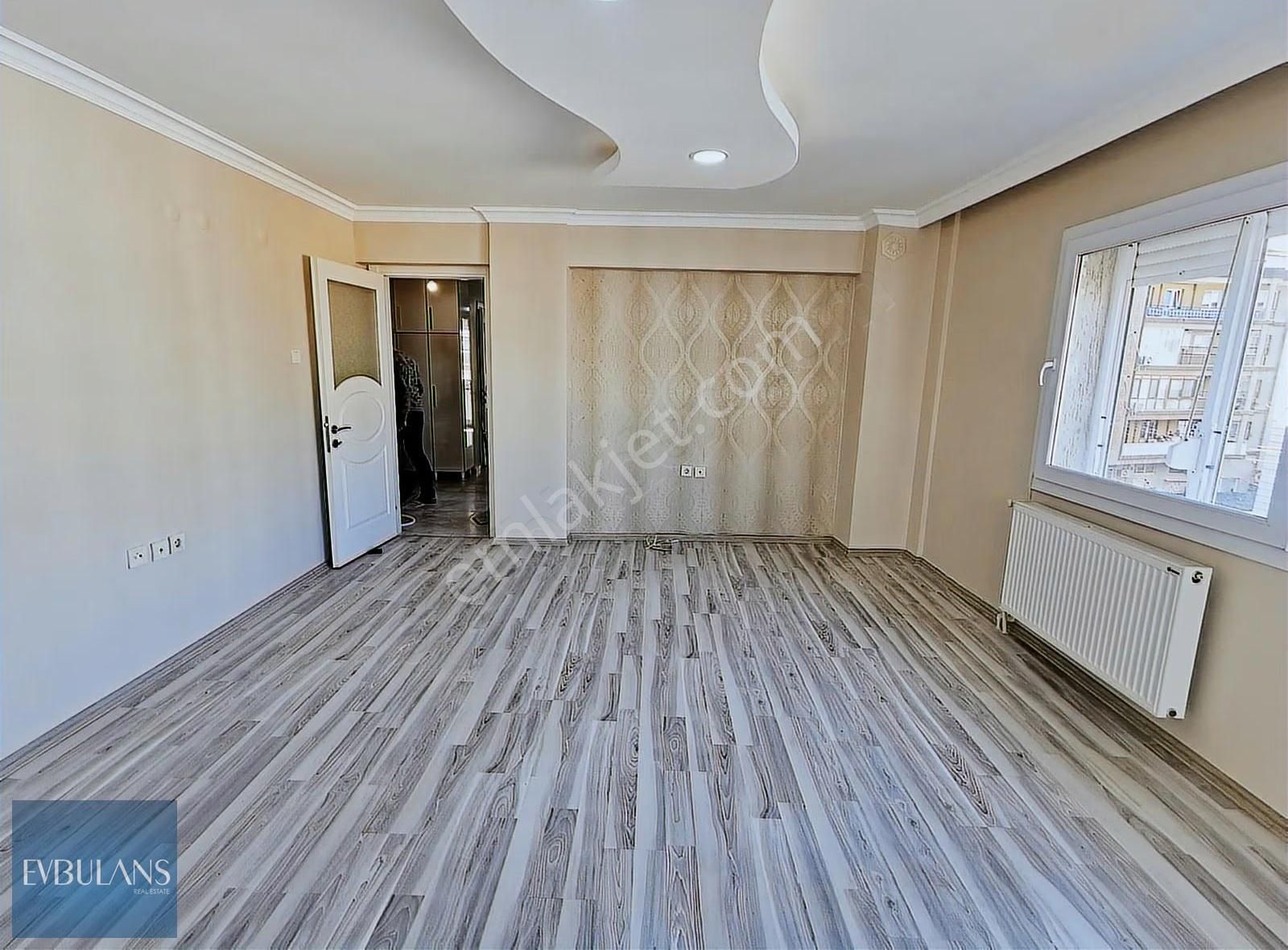 Nergiz Çarşı Ve Girne Caddesi Yanı Ara Kat Asansörlü Bina 3+1 - Görsel 22