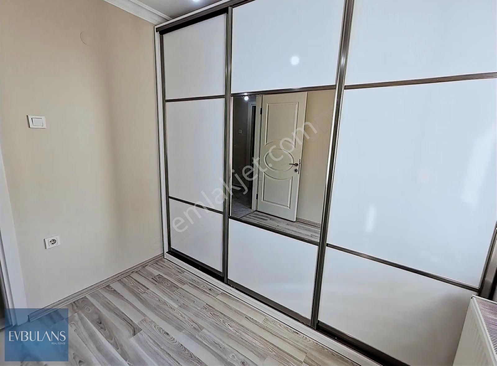 Nergiz Çarşı Ve Girne Caddesi Yanı Ara Kat Asansörlü Bina 3+1 - Görsel 33