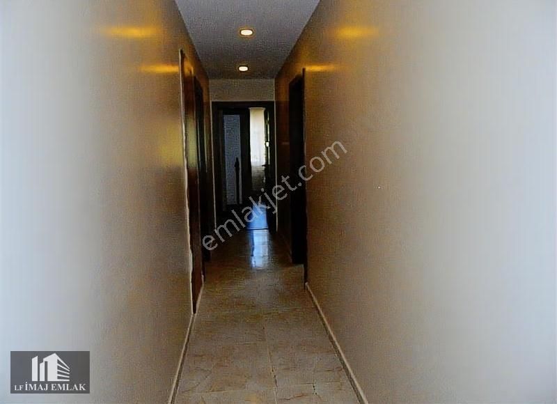 Erenköy Şevki Özengin Sokakta 2+1 90 M2 Net Ebeveyn Balkon - Görsel 5