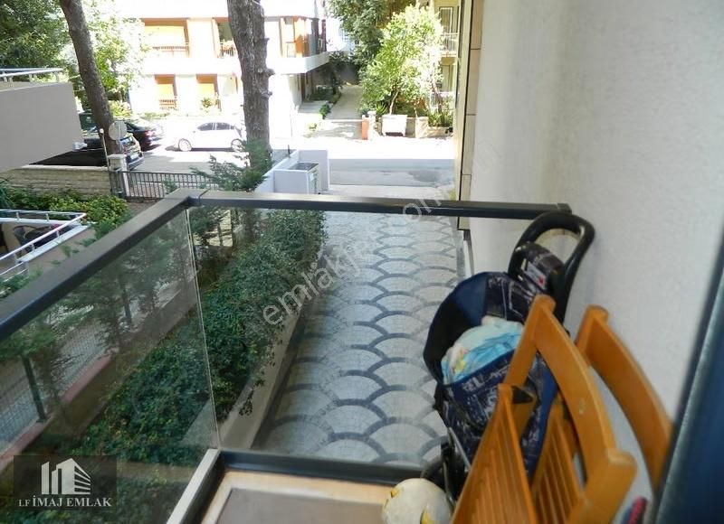 Erenköy Şevki Özengin Sokakta 2+1 90 M2 Net Ebeveyn Balkon - Görsel 3