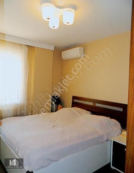 Erenköy Şevki Özengin Sokakta 2+1 90 M2 Net Ebeveyn Balkon - Görsel 2