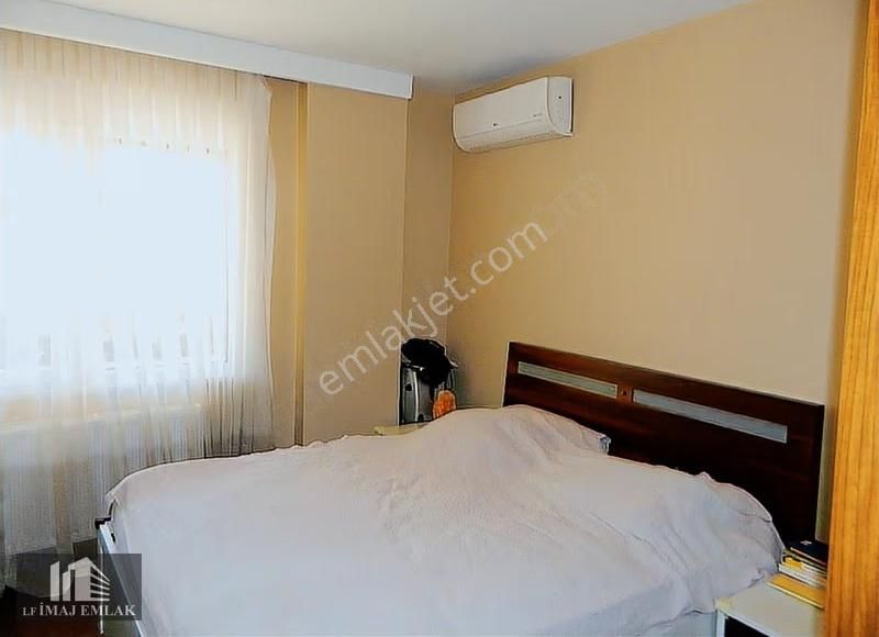 Erenköy Şevki Özengin Sokakta 2+1 90 M2 Net Ebeveyn Balkon - Görsel 4