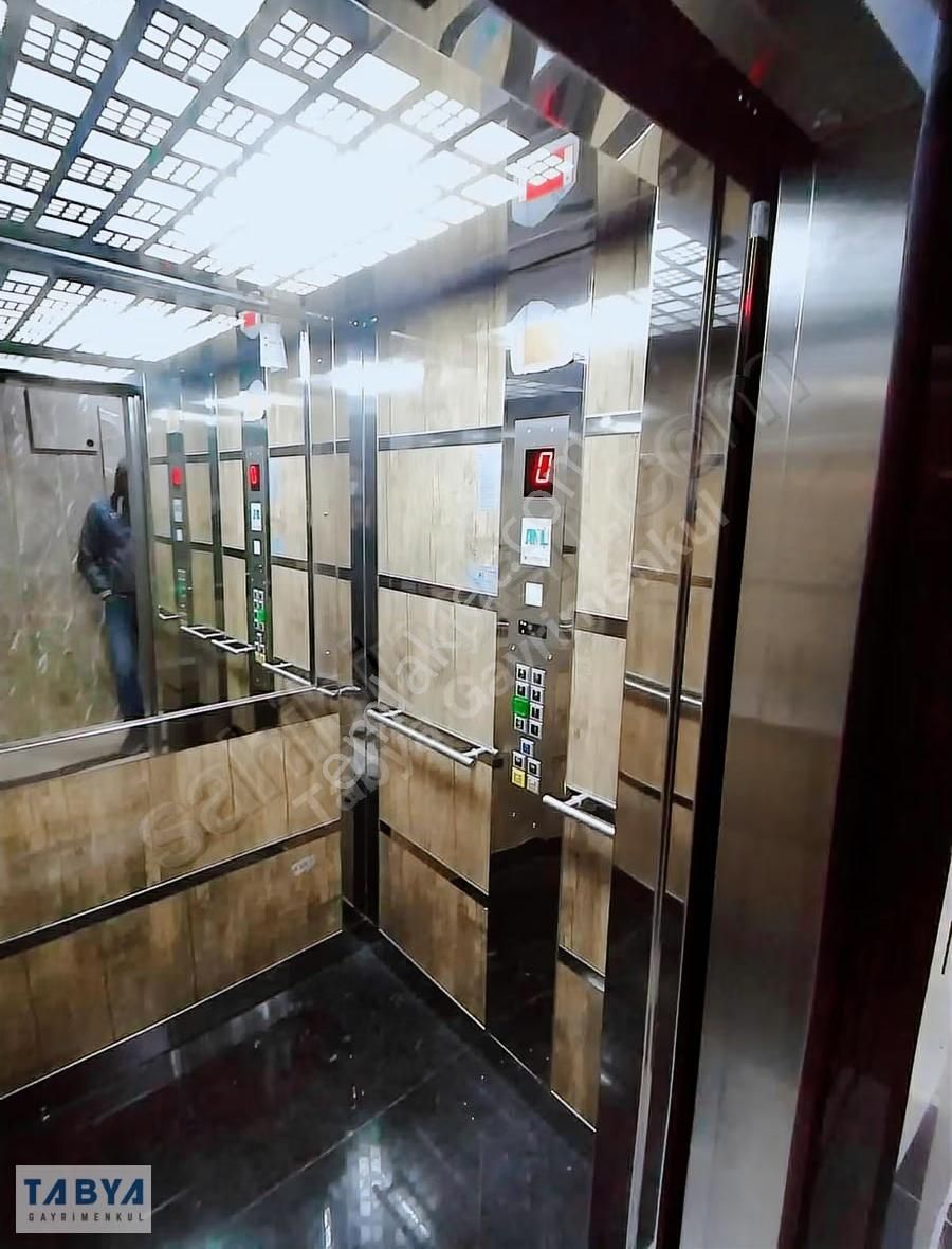 Ana Cadde Üzerinde Metroya 7 Dk Kiralık 1+1 Eşyalı Daire - Görsel 16