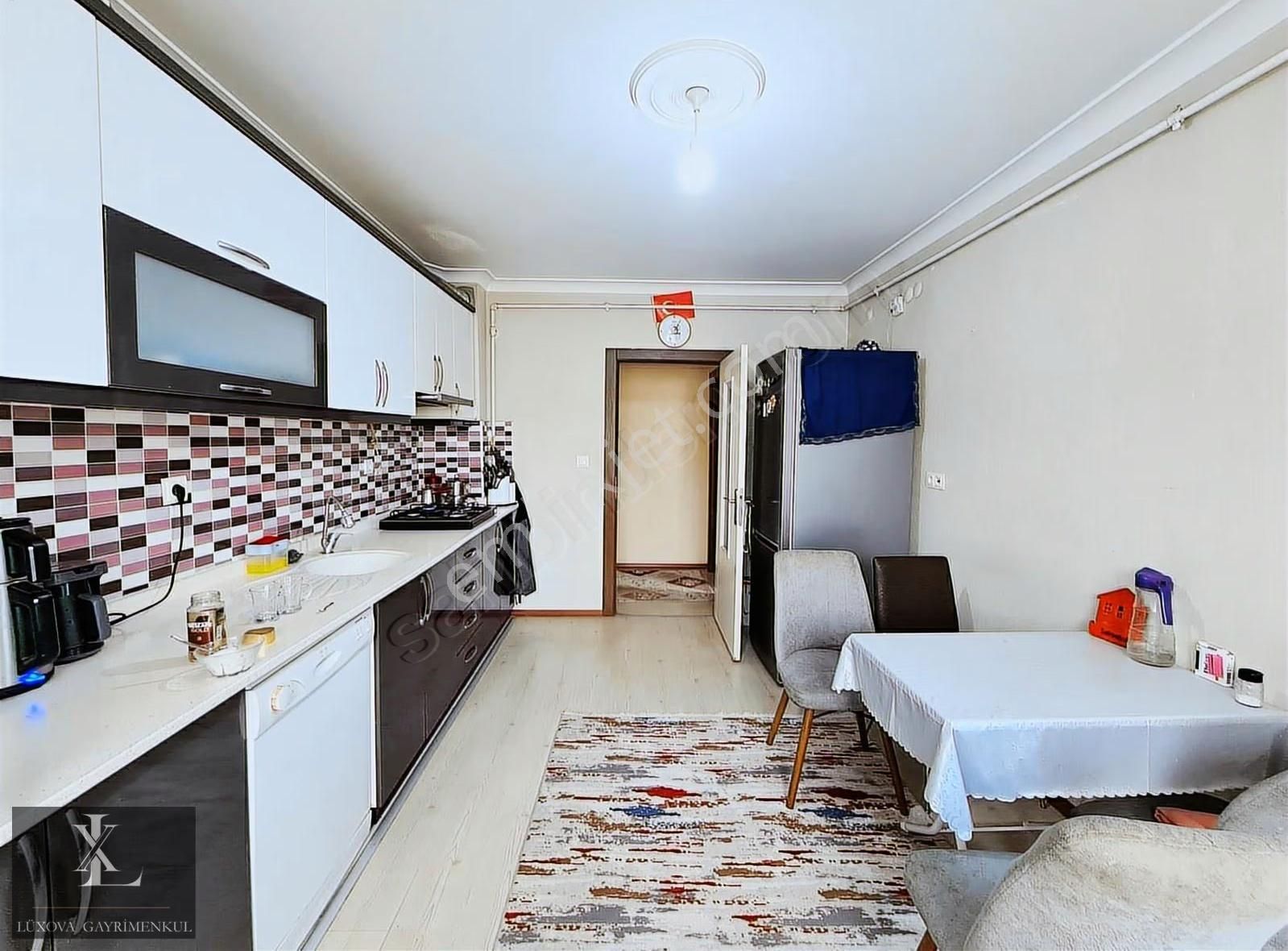 Lüxova'dan Yükseltepe'de Kök Tapulu Ebeveyn Banyolu 3+1 Daire - Görsel 5