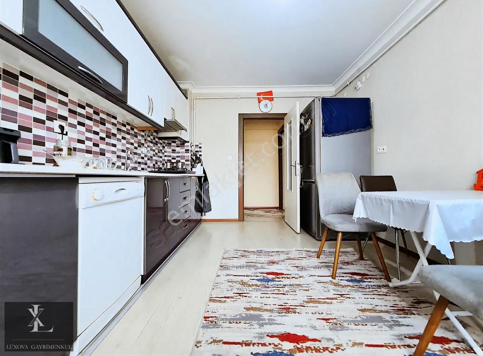 Lüxova'dan Yükseltepe'de Kök Tapulu Ebeveyn Banyolu 3+1 Daire - Görsel 15