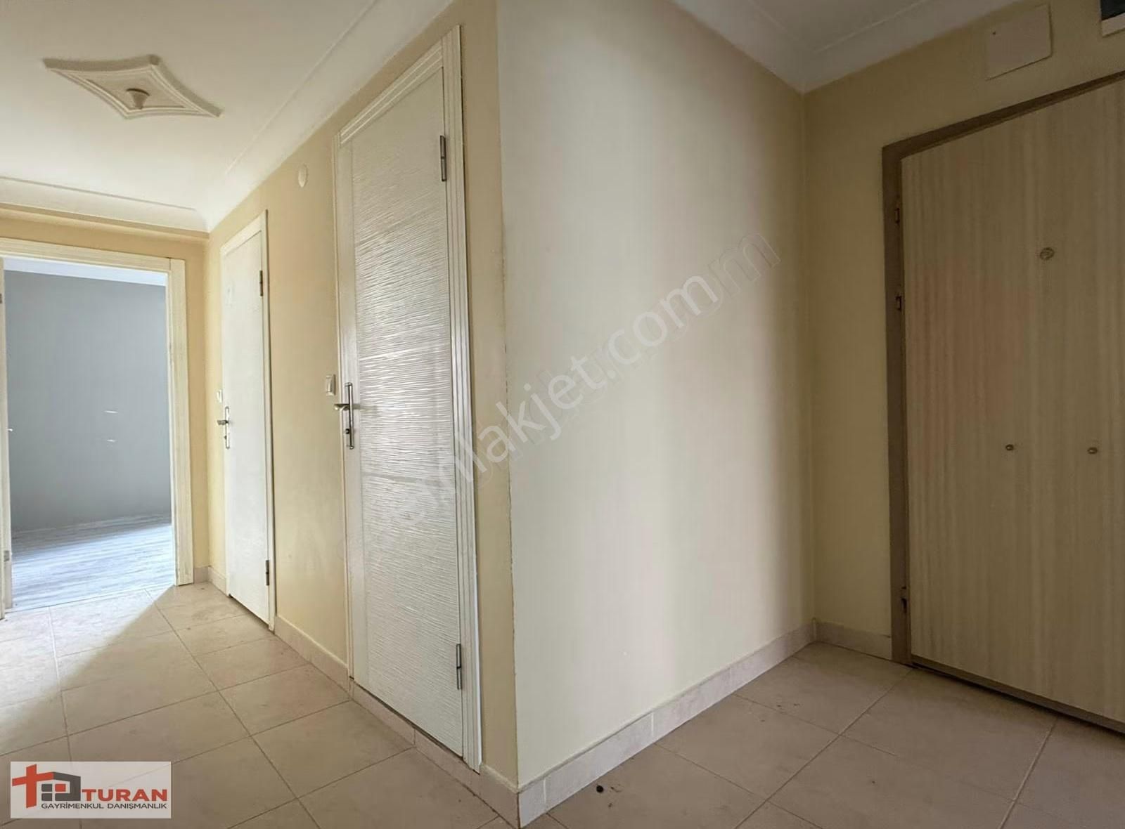 Özlem Caddesi Paraleli 3+1 Yüksek Giriş Çift Balkonlu Kiralık** - Görsel 7