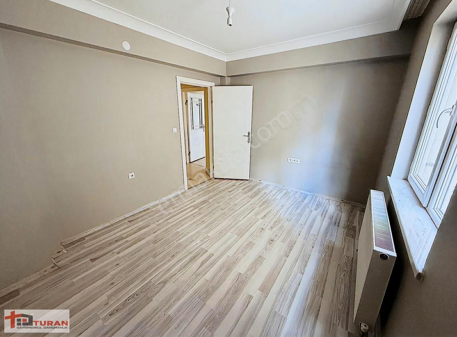 Özlem Caddesi Paraleli 3+1 Yüksek Giriş Çift Balkonlu Kiralık** - Görsel 8