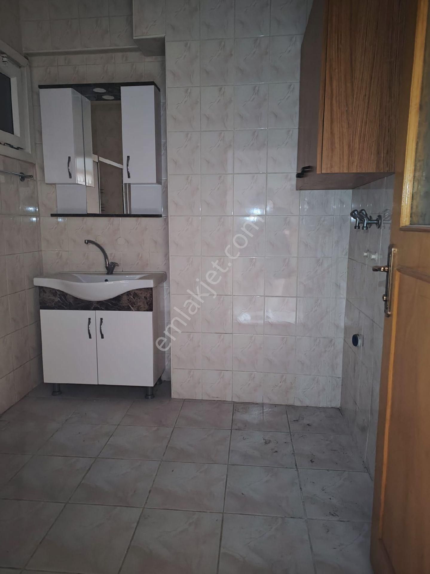 Ümraniye Altınşehir Mahallesi Metro Yürüme Mesafesi Temiz Daire 3.kat 2+1 120 Metre Kiralık Daire - Görsel 5