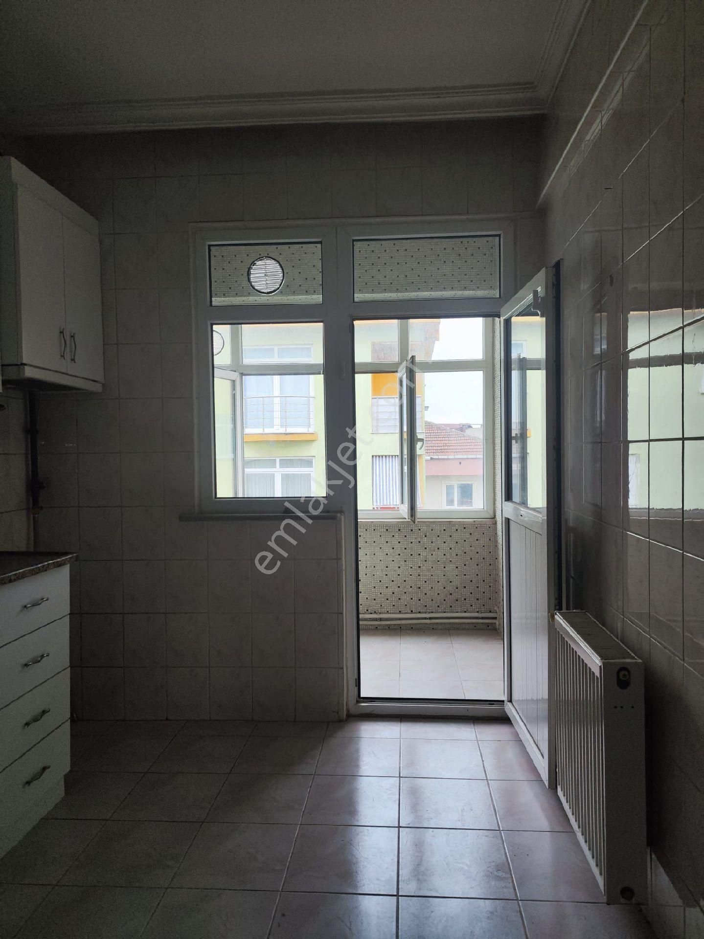 Ümraniye Altınşehir Mahallesi Metro Yürüme Mesafesi Temiz Daire 3.kat 2+1 120 Metre Kiralık Daire - Görsel 19