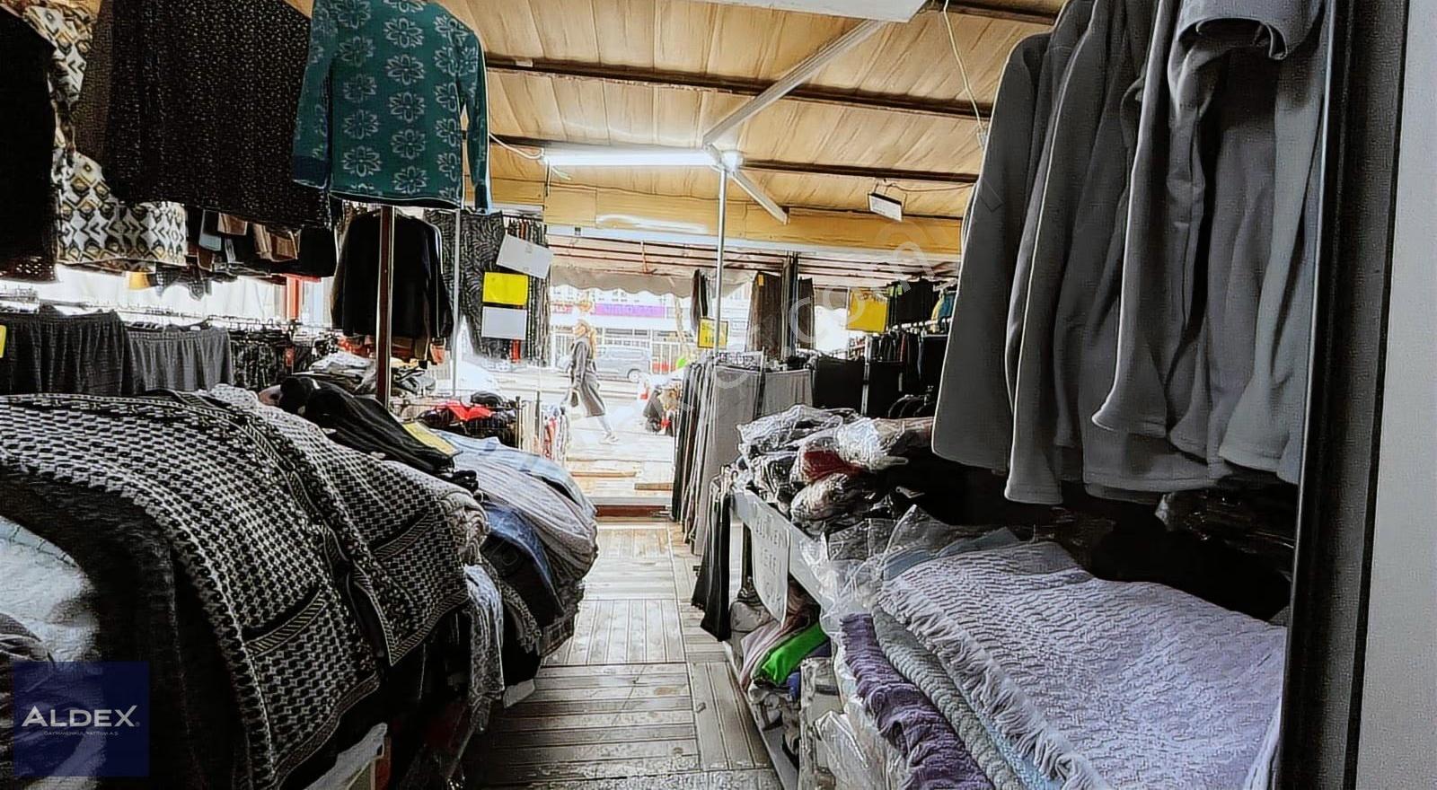 Tıp Fakültesi Caddesi Üzerinde Devren Kiralık Giyim Mağazası - Görsel 12