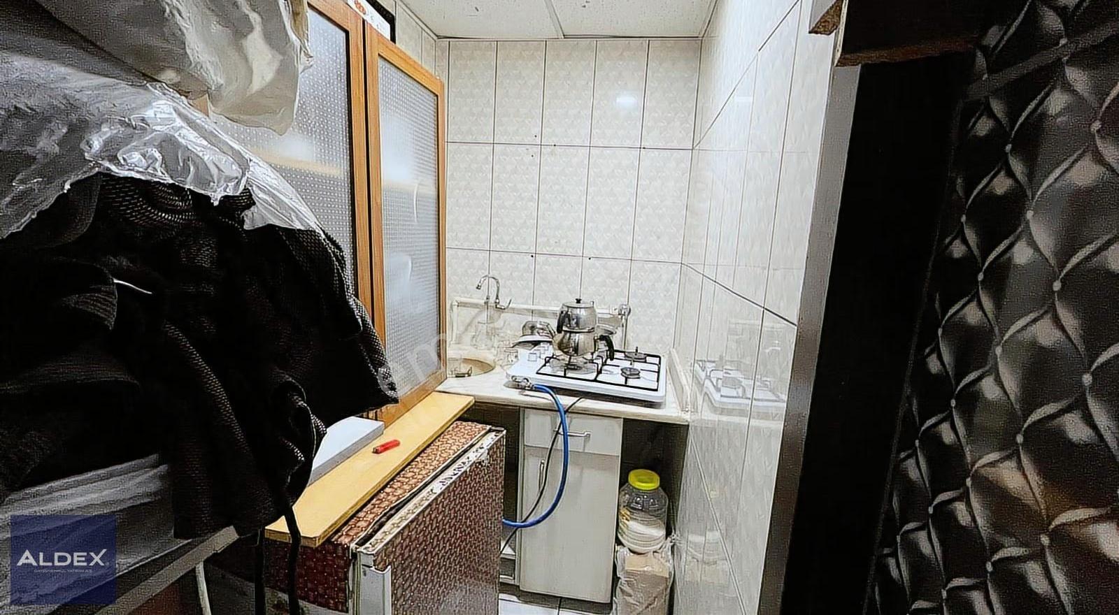 Tıp Fakültesi Caddesi Üzerinde Devren Kiralık Giyim Mağazası - Görsel 10