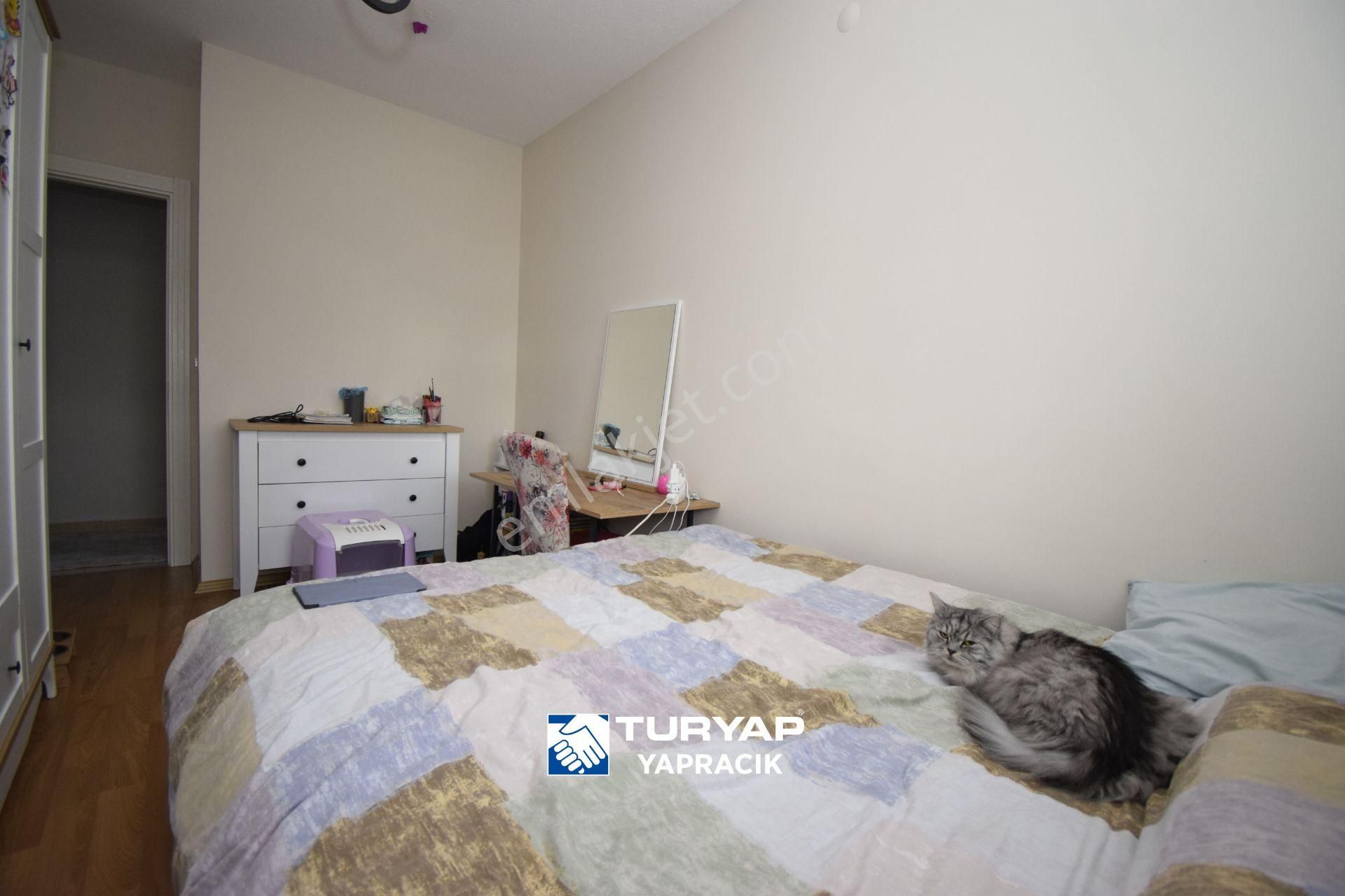 Turyap - 7.bölge'de Ulaşım/okul/s.pazarı Yanı Ön Cephe 4+1 Daire - Görsel 13