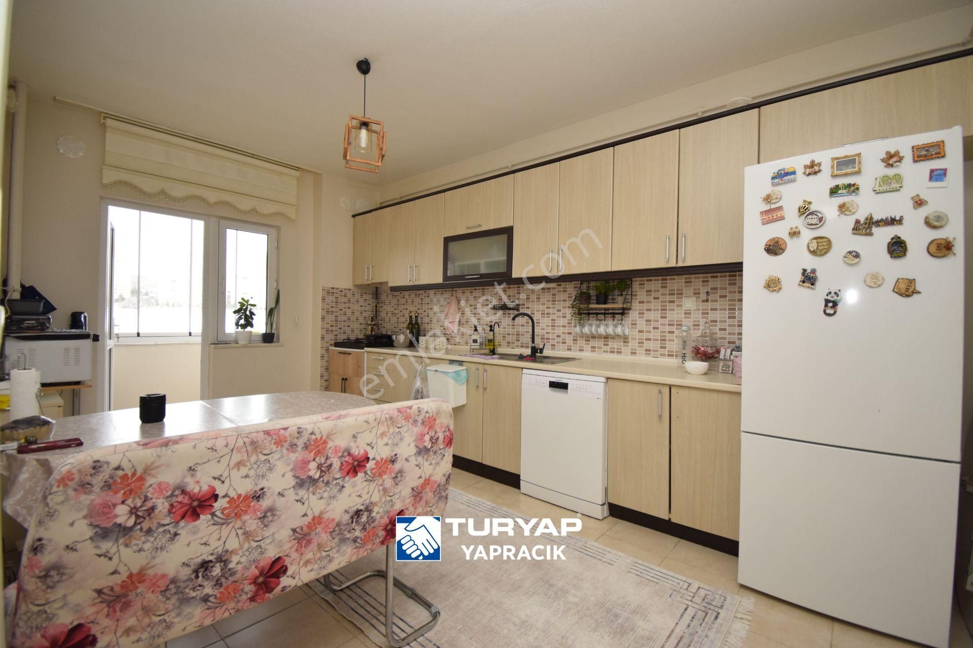 Turyap - 7.bölge'de Ulaşım/okul/s.pazarı Yanı Ön Cephe 4+1 Daire - Görsel 8