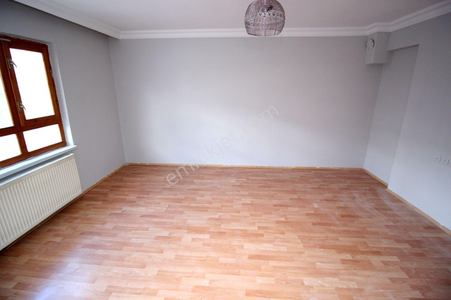 Emre Emlaktan Elvankent'te Ön Cephe Köşe Bina Çarşı İçi 2+1 Kiralık Daire - Görsel 10