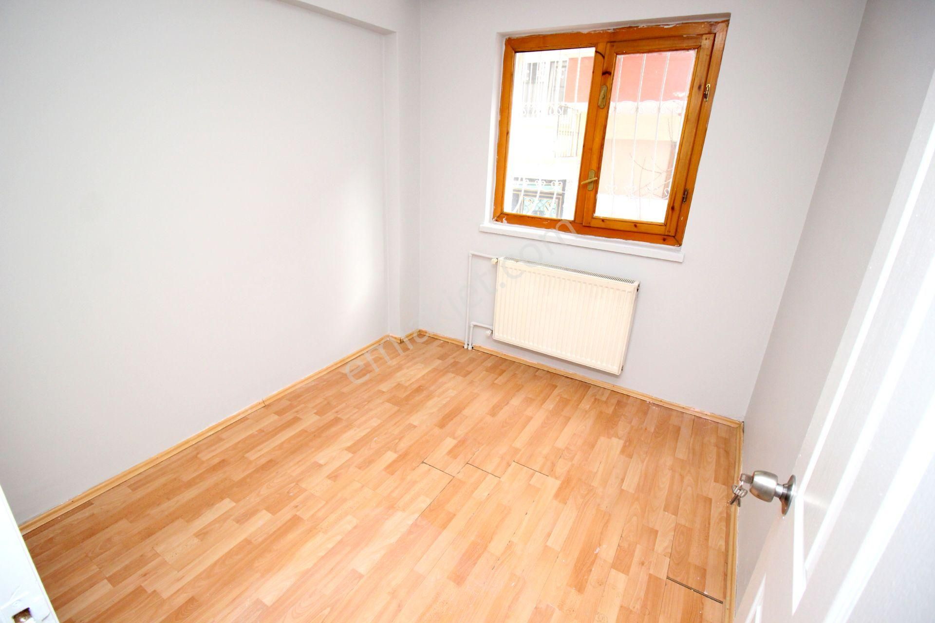 Emre Emlaktan Elvankent'te Ön Cephe Köşe Bina Çarşı İçi 2+1 Kiralık Daire - Görsel 13