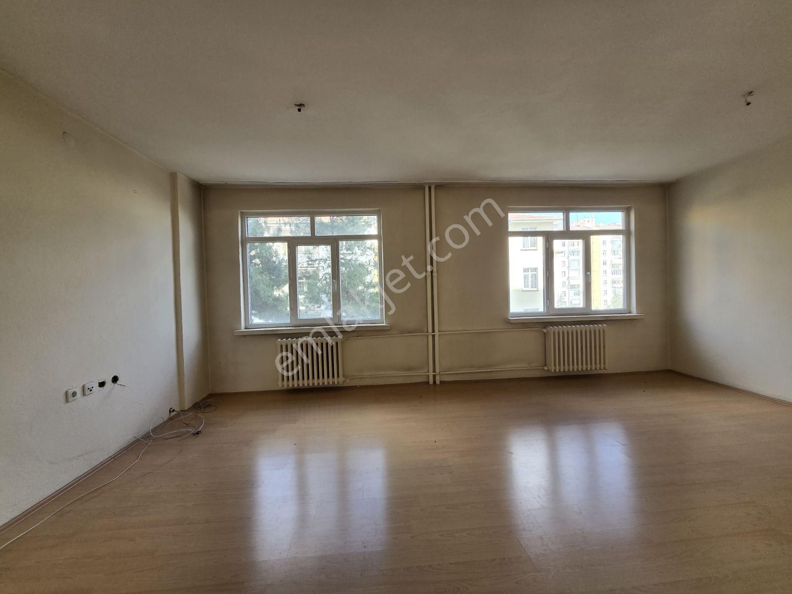 Yenibatı Mah. Ara Kat Asansörlü İçi Boş Satılık 3+1 Site Dairesi - Görsel 2