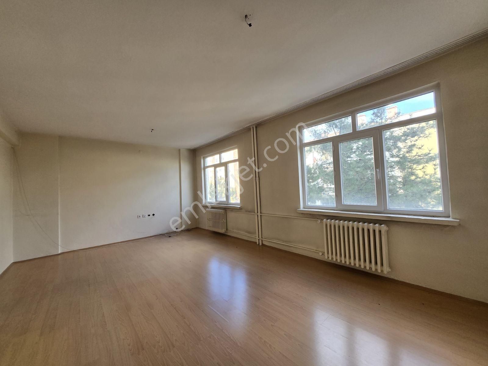 Yenibatı Mah. Ara Kat Asansörlü İçi Boş Satılık 3+1 Site Dairesi - Görsel 11