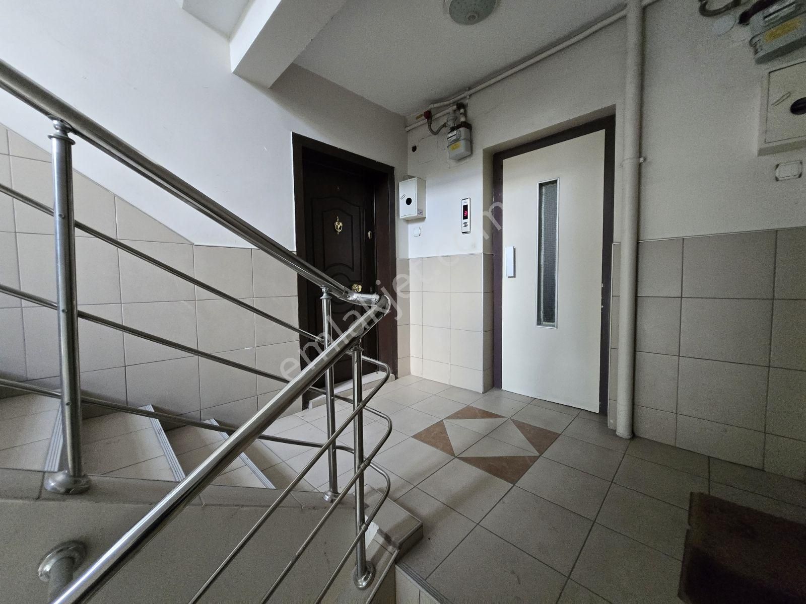 Yenibatı Mah. Ara Kat Asansörlü İçi Boş Satılık 3+1 Site Dairesi - Görsel 30