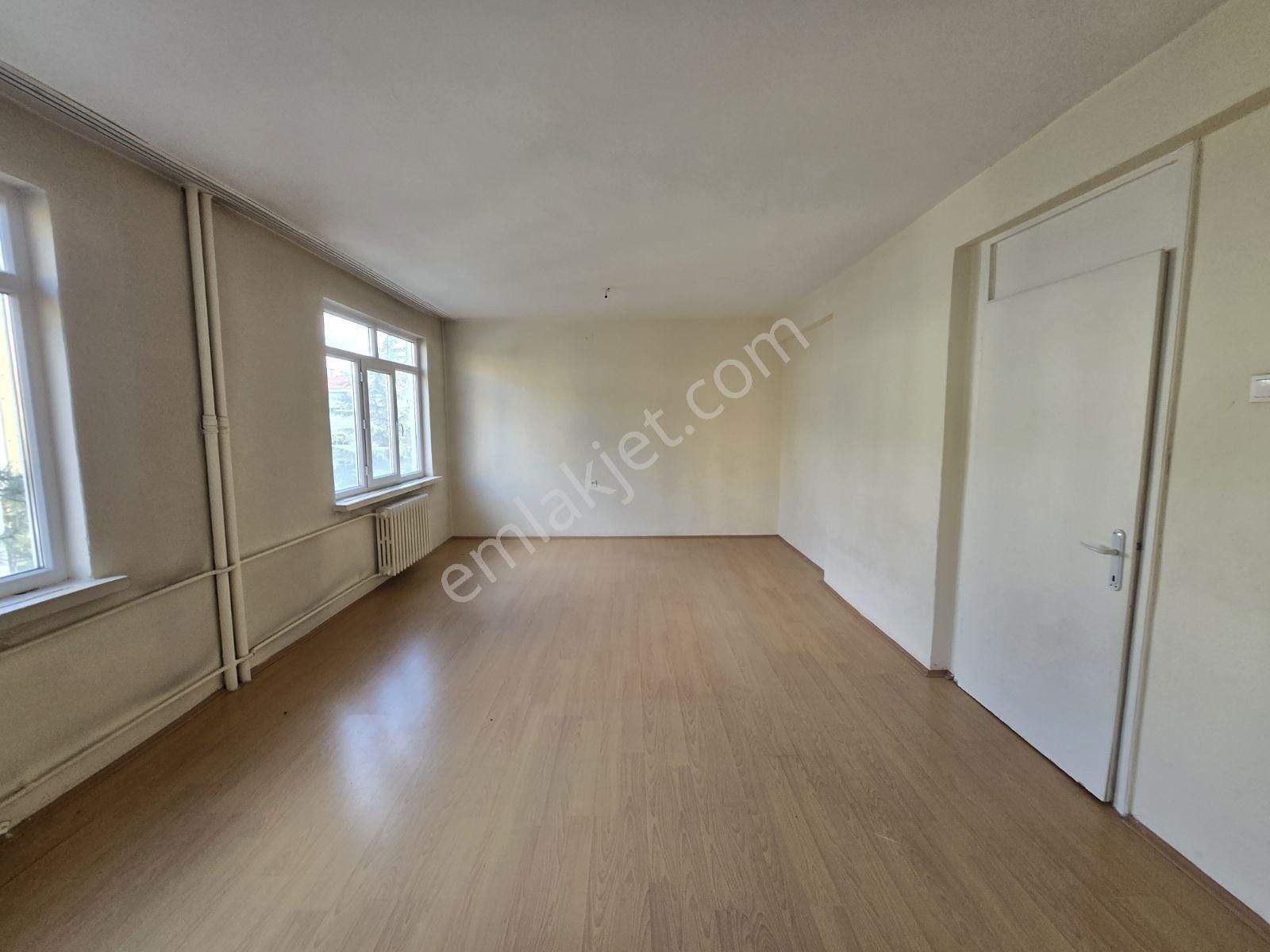 Yenibatı Mah. Ara Kat Asansörlü İçi Boş Satılık 3+1 Site Dairesi - Görsel 31