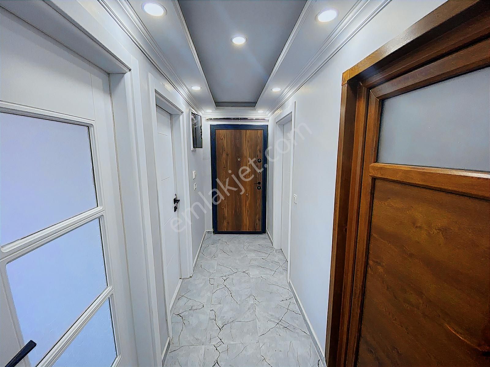 Mavigöl Mh Kiralık 2+1 3 Kat 1 Yıllık Daire - Görsel 2