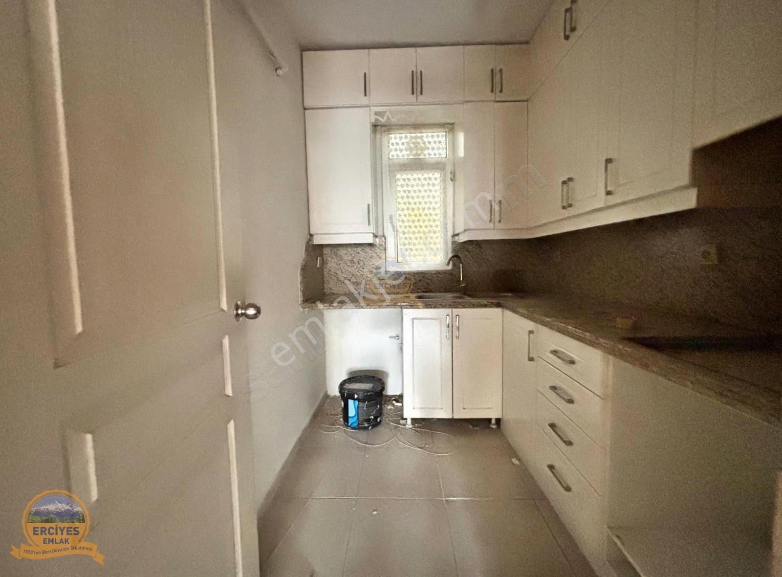 Erciyes'den Feneryolunda 3+1 Balkonlu, Kombili 125 M² Satılık - Görsel 22