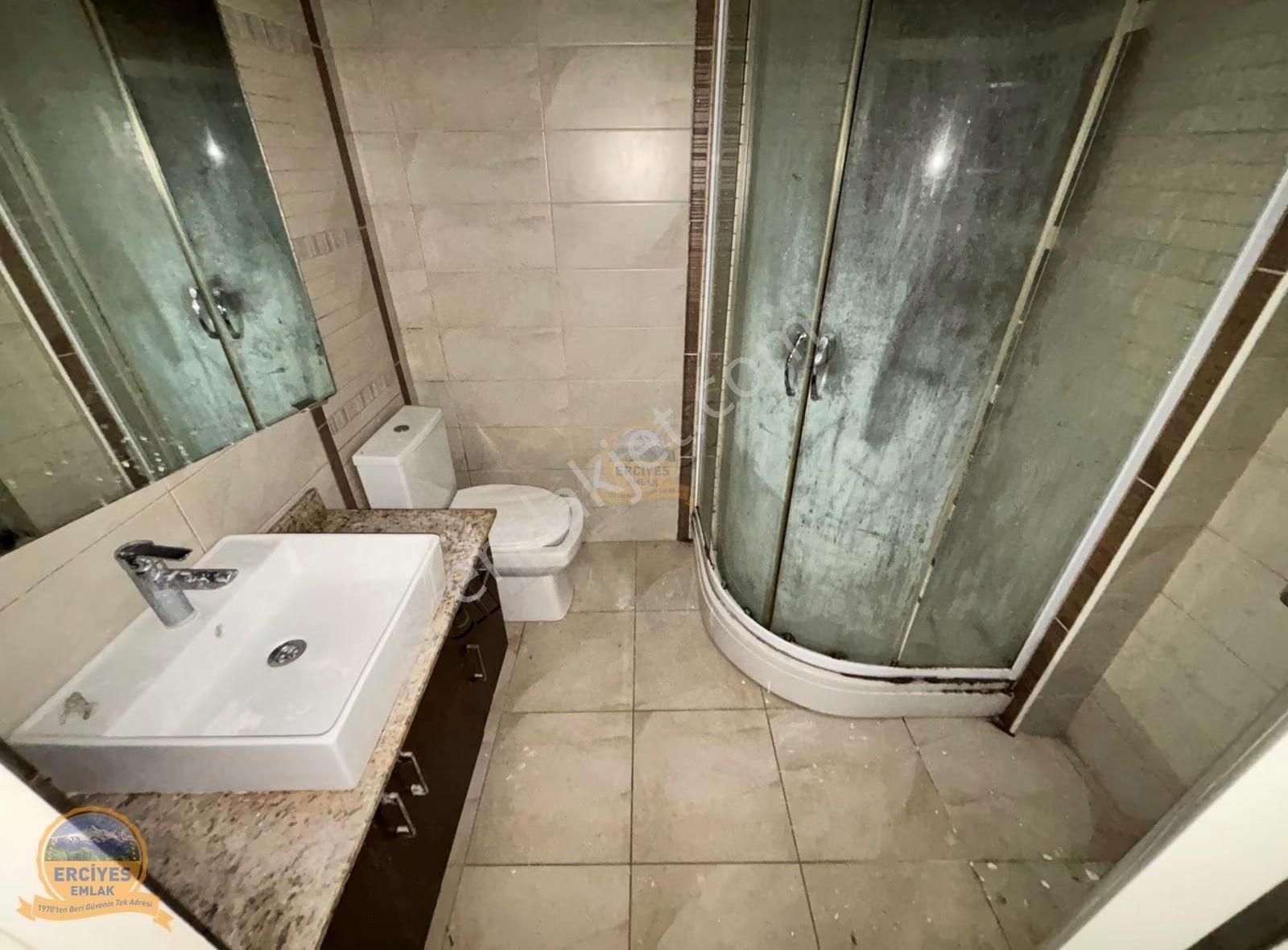 Erciyes'den Feneryolunda 3+1 Balkonlu, Kombili 125 M² Satılık - Görsel 11