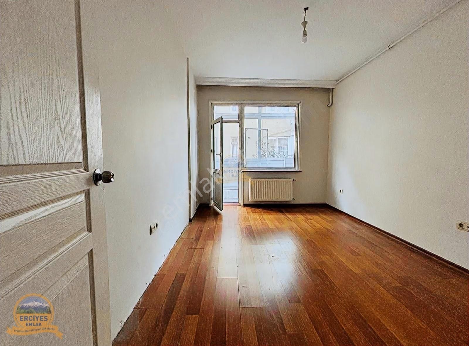 Erciyes'den Feneryolunda 3+1 Balkonlu, Kombili 125 M² Satılık - Görsel 4