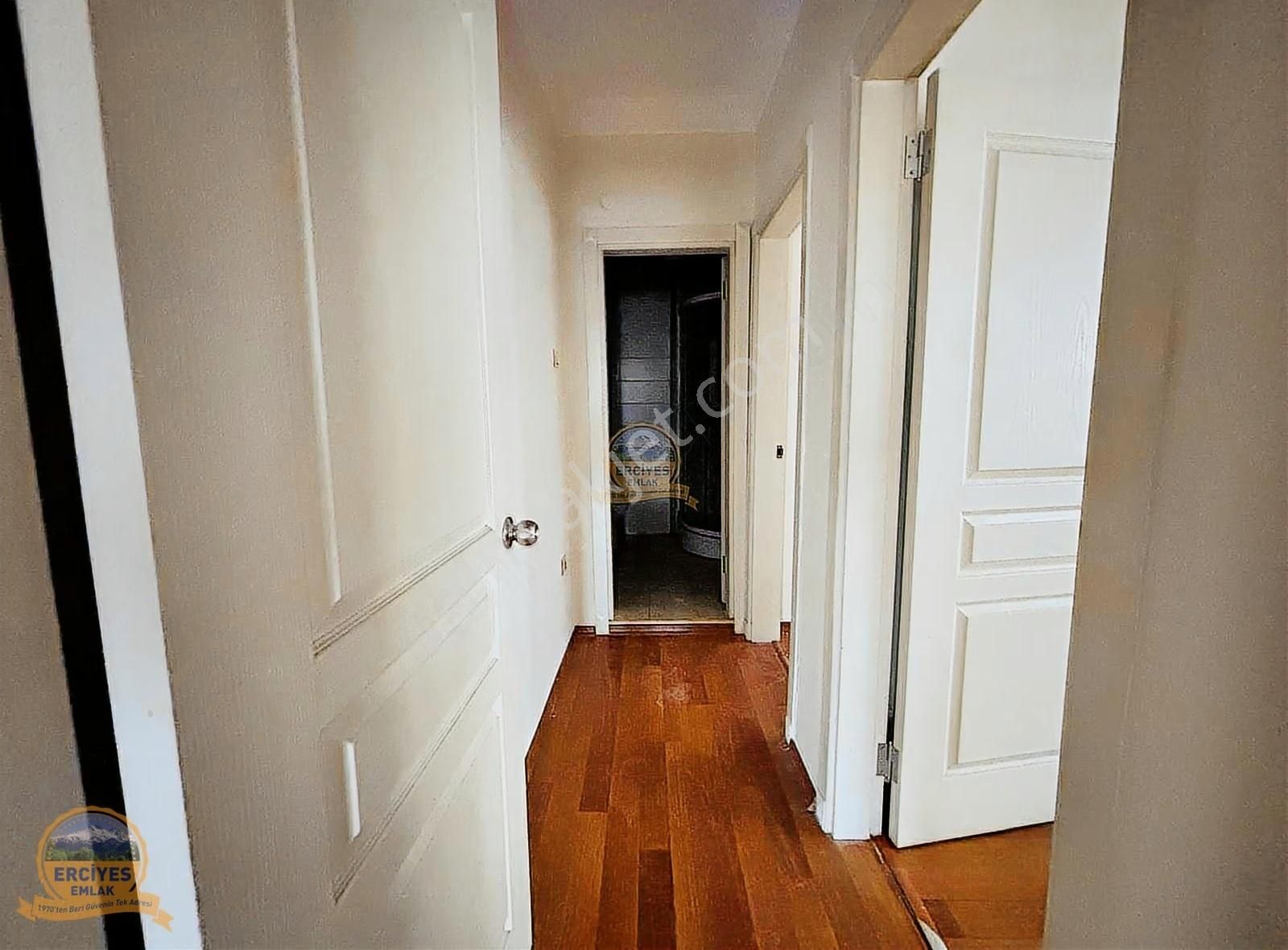 Erciyes'den Feneryolunda 3+1 Balkonlu, Kombili 125 M² Satılık - Görsel 12