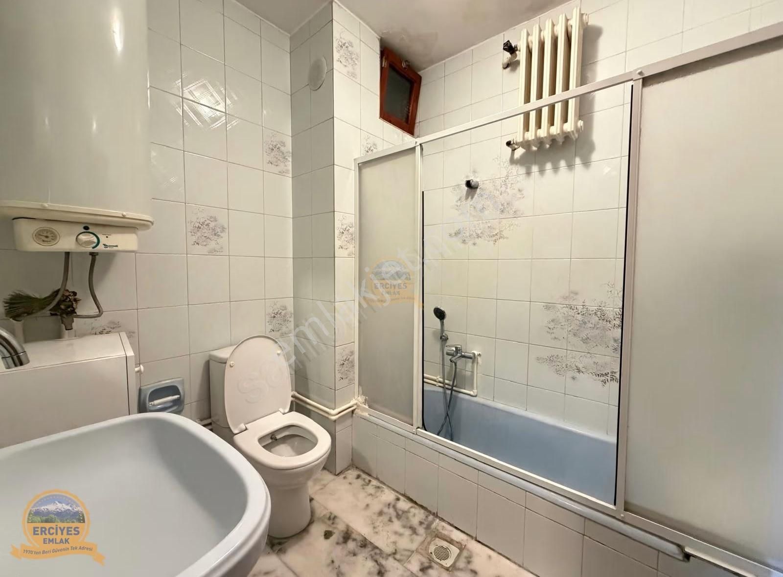 Erciyesden Ayşeçavuş Caddesinde Bağdata Yakın 130m2 Balkonlu 3+1 - Görsel 20